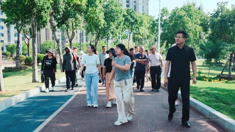 市园林绿化中心组织开展观摩学习活动