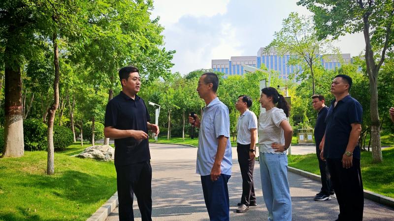 观摩学习促提升 精细管护提质效——市城管局园林绿化中心开展和谐公园管理经验观摩交流活动